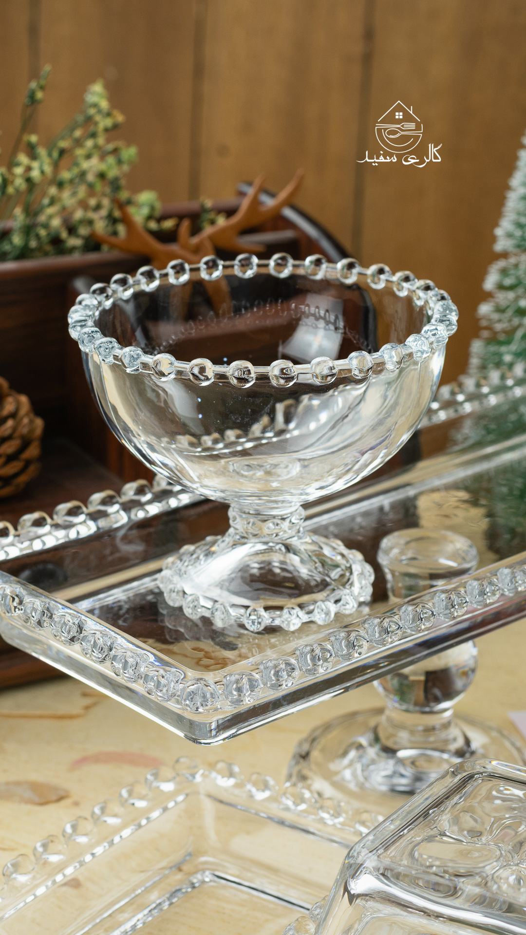 دسرخوری پایه دار مرواریدی